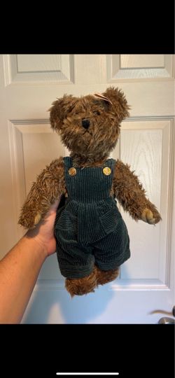Stuffed bear