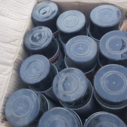 Pinturas  De Espray  Crema 3 Cada Uno O Tengo cajasde 12 Latas