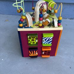 B toys activity cube