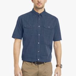 Van Heusen Men’s Classic-Fit Poplin Blue Short Sleeve Button-Down Shirt M (15-15.5)  