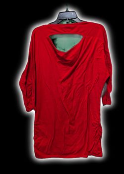 Red Top With 3/4 Sleeves 