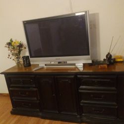 43 Inch TV