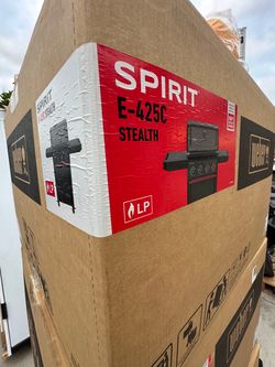 New Weber Spirit E-425c Stealth 4-Burner Barbecue BBQ Grill Propane