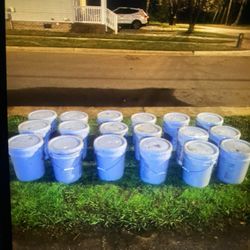 18 BUCKETS OF 5 GALLONS OF WHITE LATEX PAINT