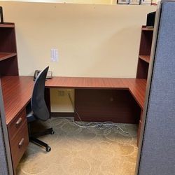Office Furniture In Mint Condition And Cubicles, Make An OFFER