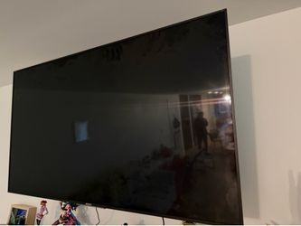 Sony Bravia XBR-49X900E 49” 4K HDR Smart TV + Wall Mount