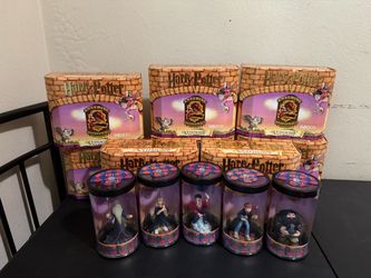 Harry Potter Figurines and Wall Plaques 2001