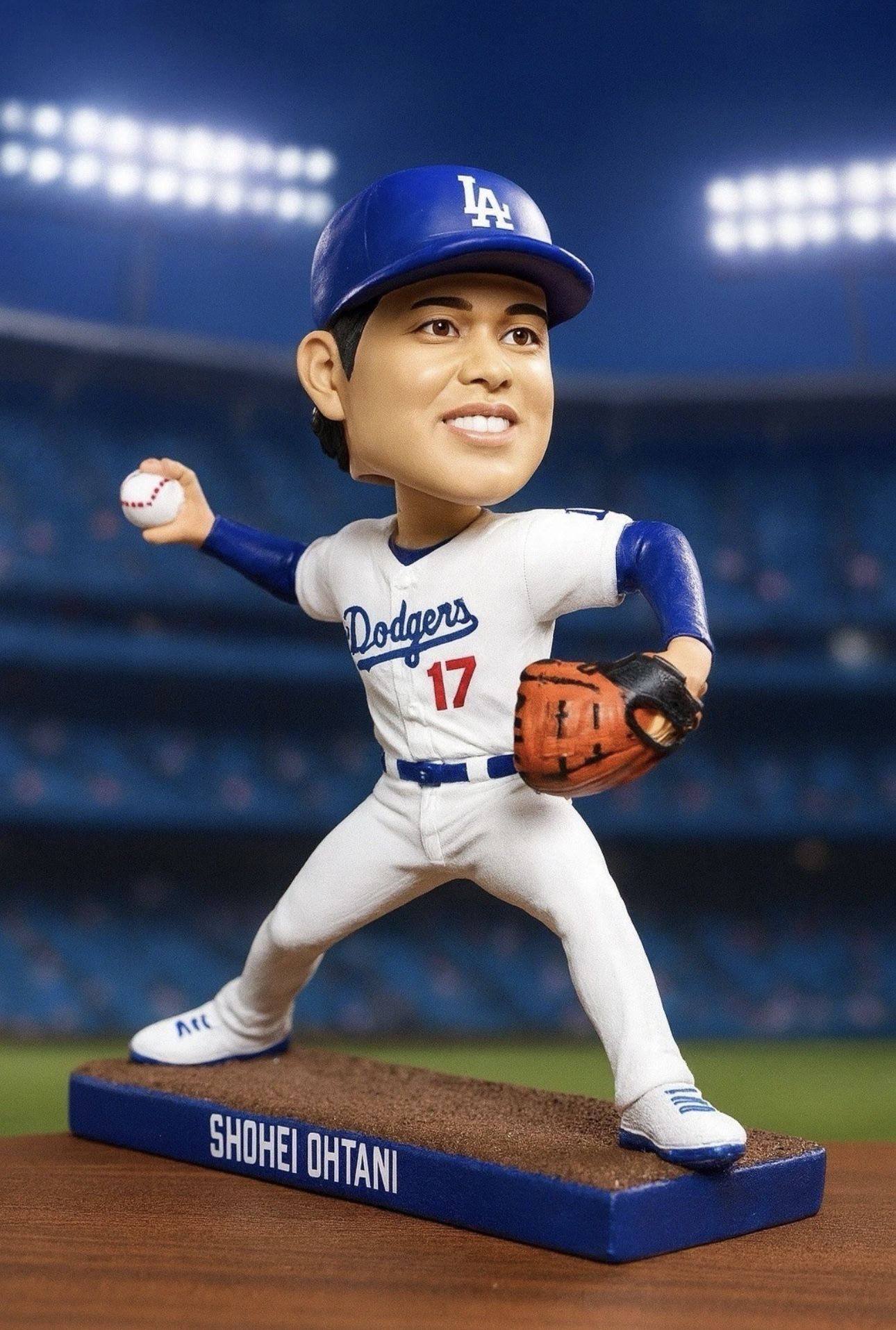 2025 Ohtani pitching bobblehead