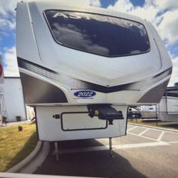 2022 Dutchman Astoria 2943BHF