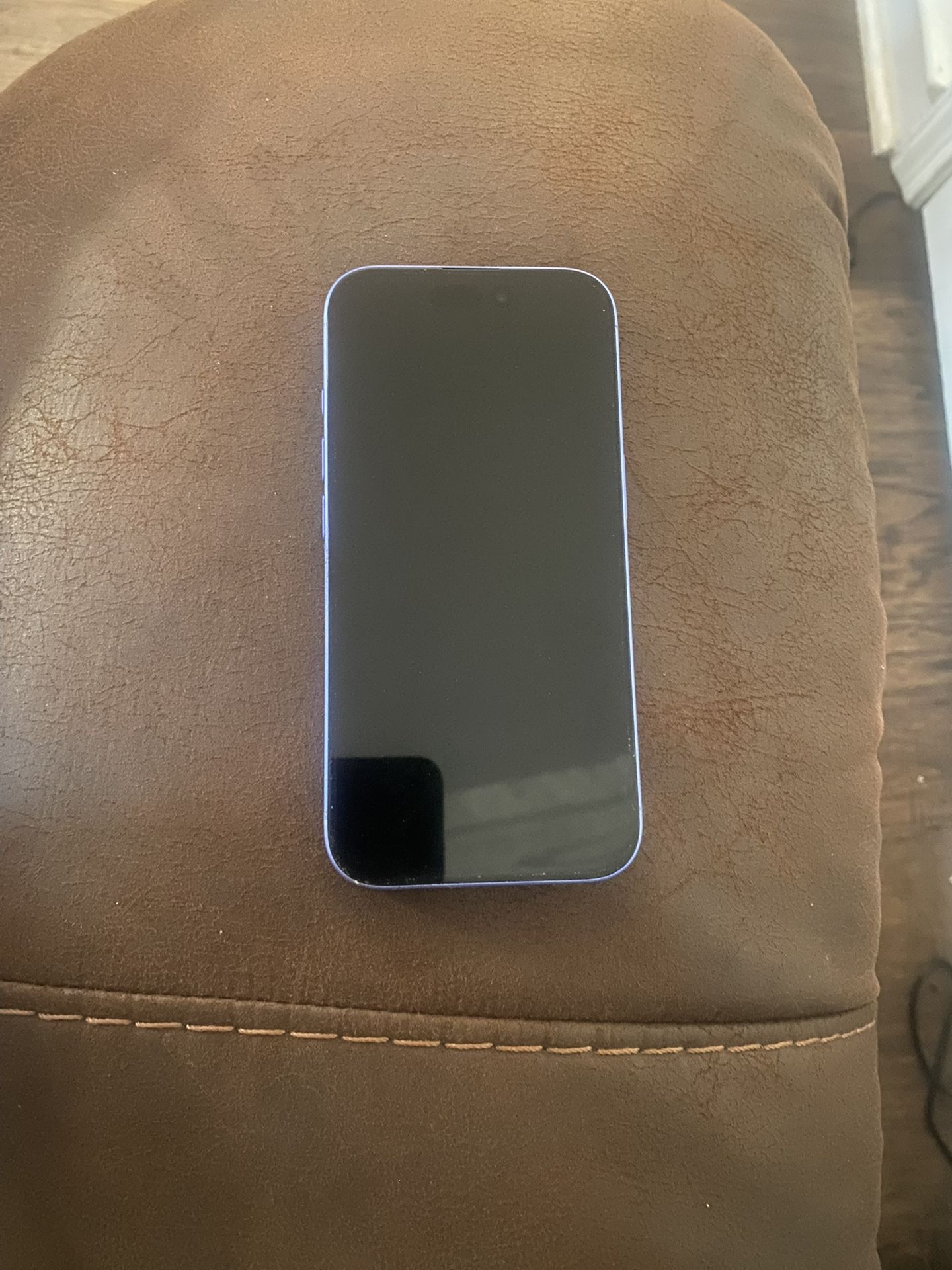 iPhone 16