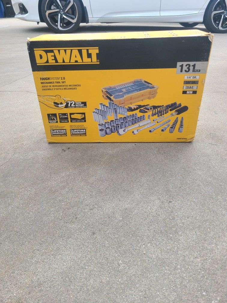 Dewalt Tool Set 131 Pcs 