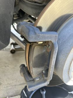 Brakes / Freno