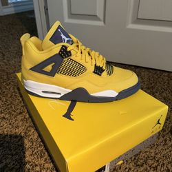 Jordan Retro 4 Lighting Size 10.5 Brand New
