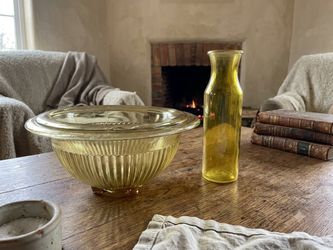 Vintage Amber Glass Decor Set – Ribbed Serving Bowl, Small Bowl & Bud Vase