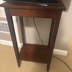 Nightstand/End table
