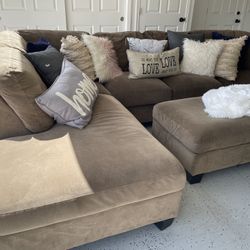 Pewter Sectional W Ottoman