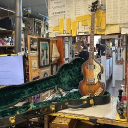 1968 Hofner 50011 Violin Bass w/ Case 