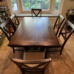 Dining Set (Expandable Middle Leaf)