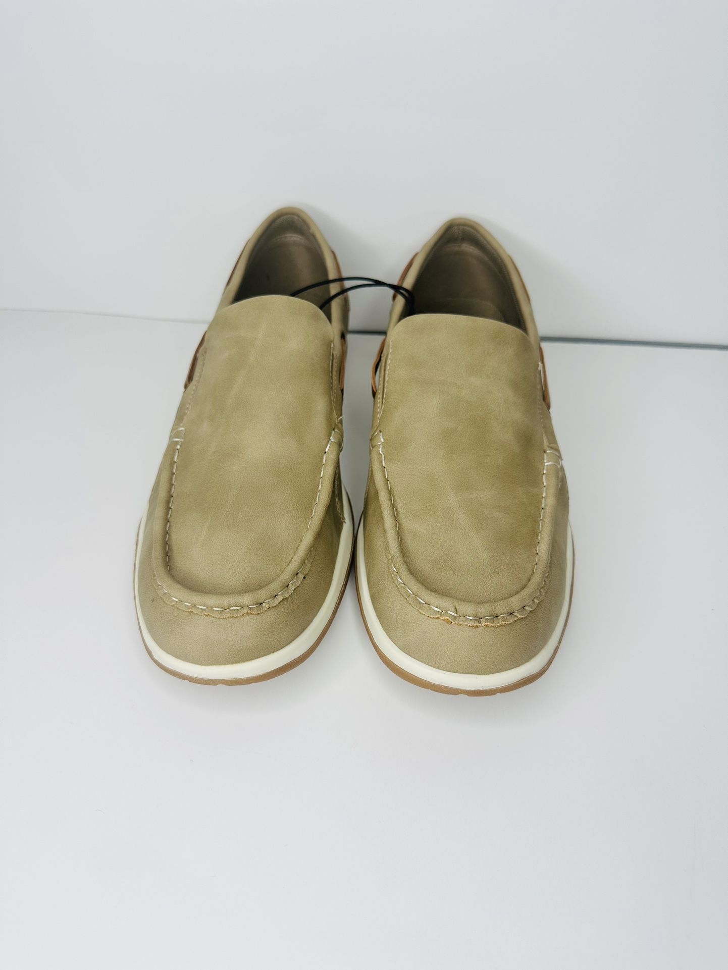 St. John's Bay Men's Boat Shoe Oakdale Slide On Size 11 M Sand Brand new with box/ no lid Fast shipping