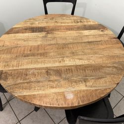 Round Dining Table Set w/ 4 Chairs – Rustic Wood Top – Priced to Sell