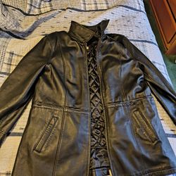 Slightly Used Women's Covington Black Leather Jacket 