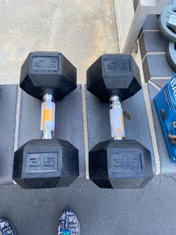 2-35lb dumbells