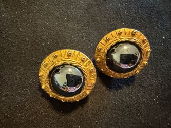 Earring