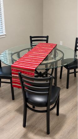 Glass Dining Table with 4 Chairs – Used