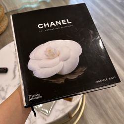 Chanel Book