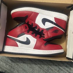 red jordan 1s