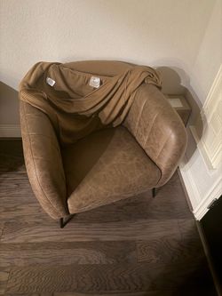 Huge accent chairs rustic look