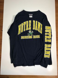 Norte Dame Men’s Large Long Sleeve shirt Navy Yellow