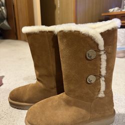 Women’s Ugg Boots- Chestnut