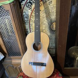 Vintage - [ ] Beltone Guitar,OBO