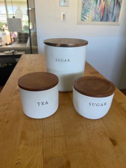 Three-piece canister set