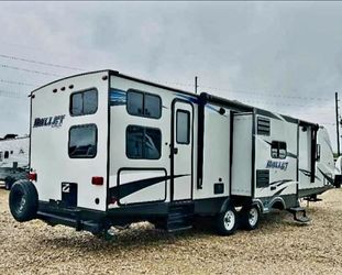 2018 Keystone Bullet Ultra lite Bunkhouse