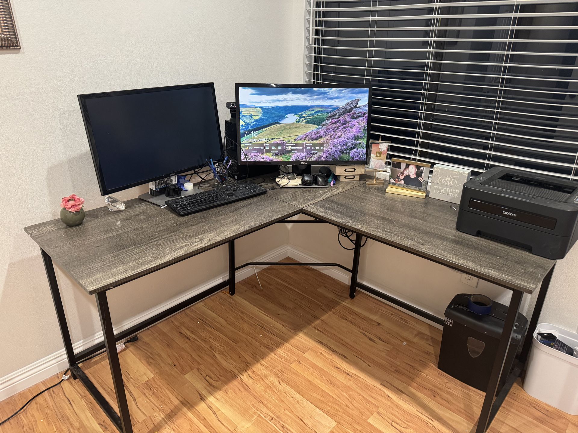 Desk - Zip Code 91320