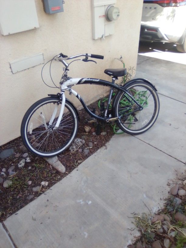 6 Speed Bikeoakwood Shwinn