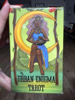 Urban Enigma Tarot Card Deck