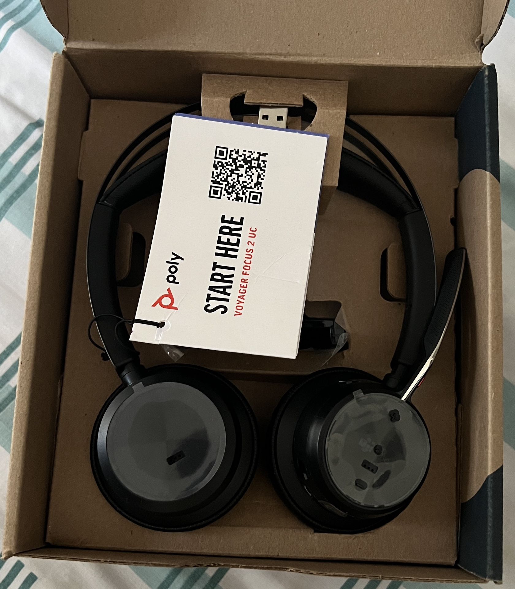 Headset-Poly Voyager Focus 2