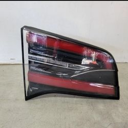 2016 2018 2019 2020 2021 TESLA MODEL X LEFT SIDE TAILLIGHT TAILGATE MOUNTED OEM