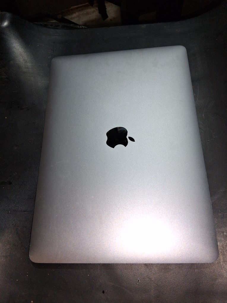 I Got 2 Working Apple Laptops $320 For Both