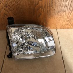 Toyota SEQUOIA 2001 To 2003 Head Lamp Passenger Side Assembly #44