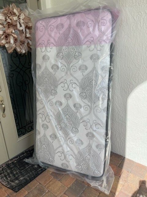 Mattresses: twin, full , queen regular , Colchon Nuevo Colchones plush or pillow top available cama bed mattress 