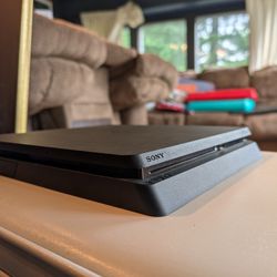 PS4 Slim