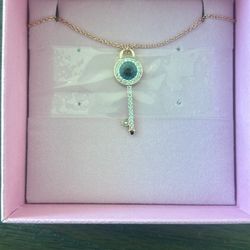 Swarovski Cristal Necklace- Pendant eye