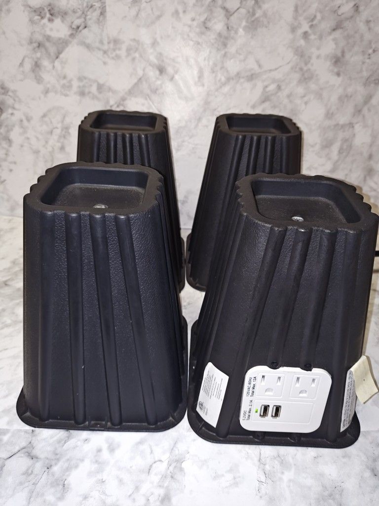 Set of 4 8" Bed Risers with outlet