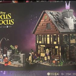 LEGO Ideas: Disney Hocus Pocus: the Sanderson Sisters' Cottage (21341)