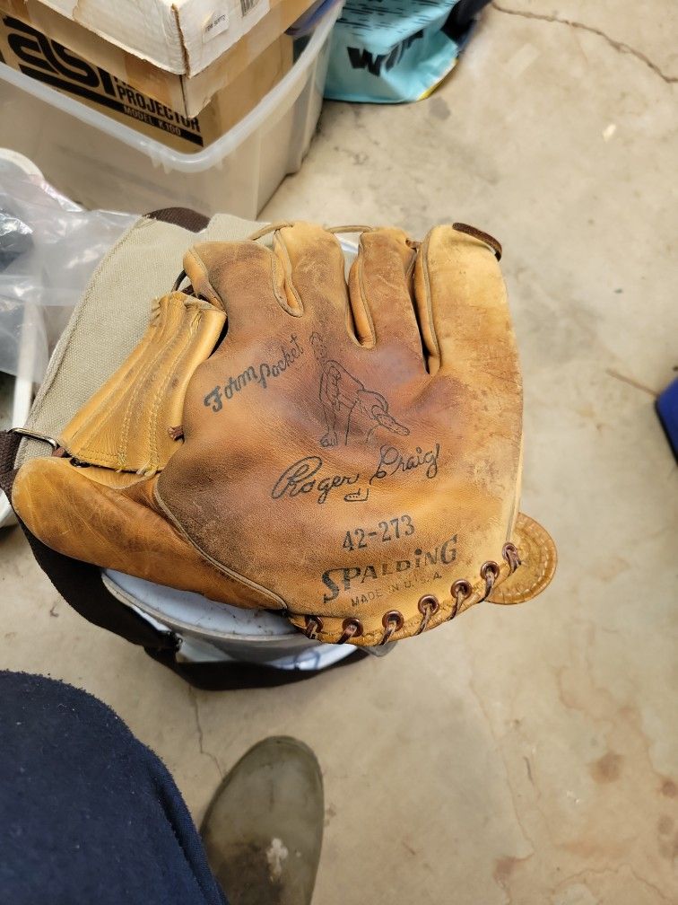 Roger craig little league  Glove