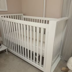White Wood Restoration Hardware Crib